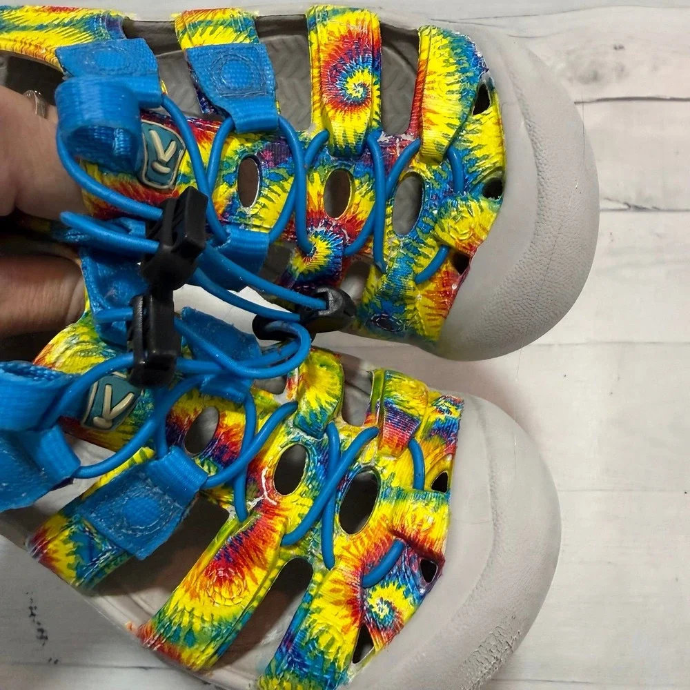 KEEN CNX Seacamp Gray Rainbow Tie-Dye Sport Sandals Washable child size 1